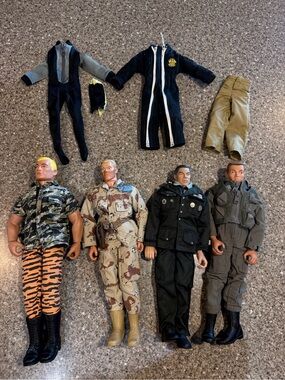 G.I. Joe vintage 1993&1996 lot with accessories